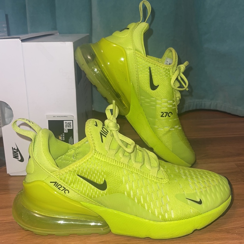 Women’s Nike Air Max 270 💚 Atomic Green Size 6
